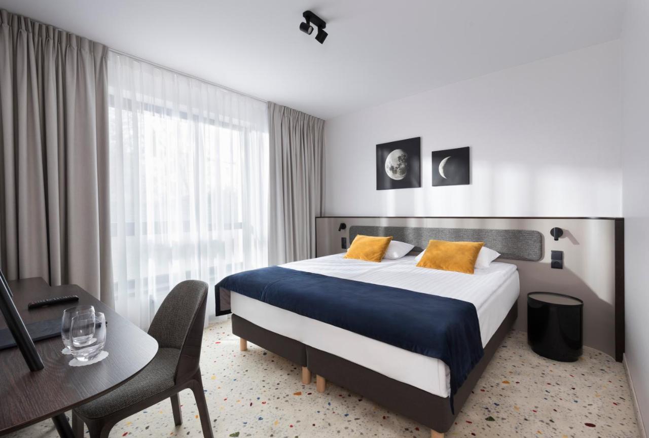 גדינייה Antares Hotel מראה חיצוני תמונה