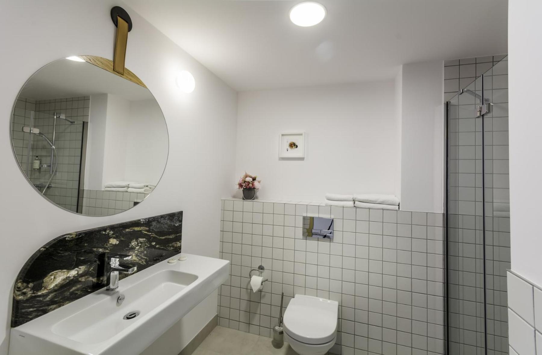 גדינייה Antares Hotel מראה חיצוני תמונה